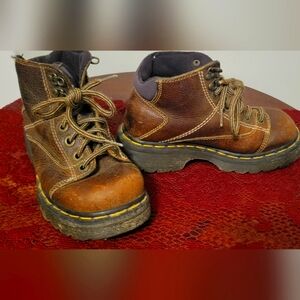 BOYS Size 3 * Brown Leather DR MARTENS *